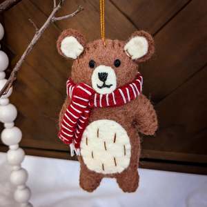 Pashom: Christmas Decor - Felt Bear Decoration