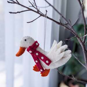 Pashom: Christmas Decor - Pashom Felt Goose