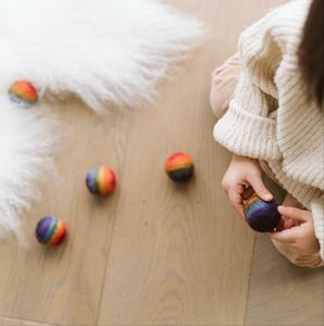 Felt Balls And Pebbles: Rainbow Felt Balls Mixed - Medium
