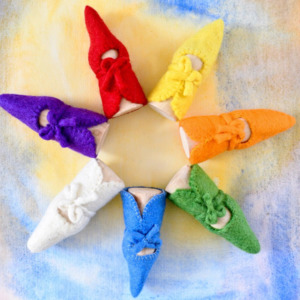 Felt Balls And Educational Resources: Waldorf Peg Dolls | Colours of the Week (Set of 7)