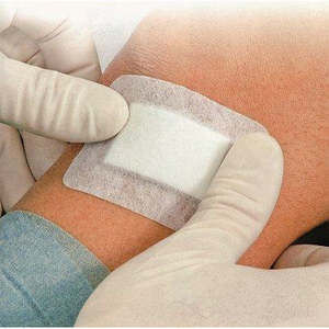 CosmoporE Absorbent Adhesive Dressing