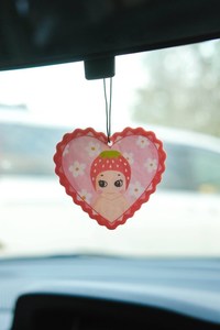 Car Accessories: Sonny - Strawberry Air Freshener