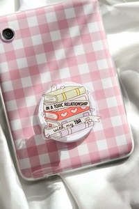 In A Toxic Relationship With My TBR Magnetic Grip