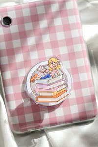 Lizzie Bookish Magnetic Grip