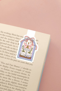 Magnetic Bookmarks: Fantasy Frame Magnetic Bookmark