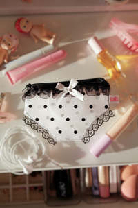 Handsewn Pouches: Polka Dot Panty Pouch