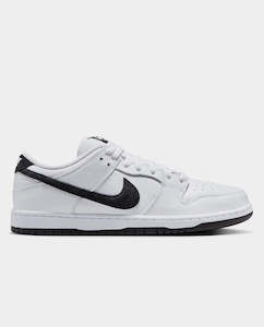 Nike Sb: Nike SB - Dunk Low Pro Shoe - White/Black