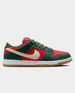 Nike Sb: Nike SB - Dunk Low PRM Seattle Supersonics Shoe - Fir/Red