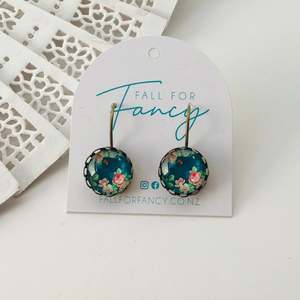 Filigree Edge - glass dome drop earrings