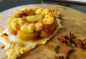 Spiced Apple and Sultana Compote, Lemon Soured Cream Cheese and Almond Crumble (V)