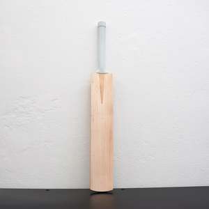 Popular Picks: #578 FPS1 Size 4 G2/EW Bat - 1lb 12.6oz