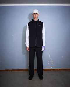 Wilton Vest Black