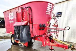 Products: BVL V-Mix 20H2S Mixer Wagon