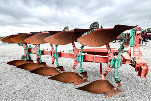 Products: Kverneland LO 100/300 5 Furrow Onland Reversible Plough
