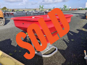Used Fertiliser Spreaders: Used Walco 6.75 Fert Spreader