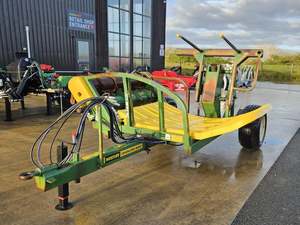 Used Hustler Chainless 4000 Bale Feeder | FarmShop NZ