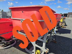 Used 12.75L Walco Fertiliser Spreader