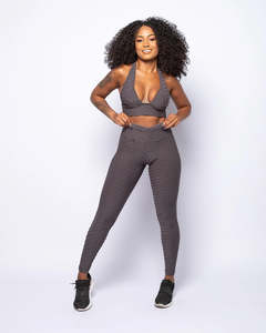 Zero Flaws: V-Waist Scrunch Booty Grey Leggings