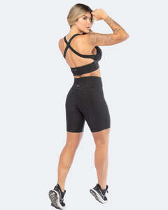 Zero Flaws: Scrunch Booty V-Waist Bike Shorts