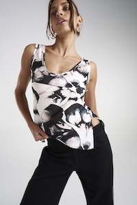 Summi Summi: SUMMI SUMMI - EVERLAST SCOOP NECK CAMI