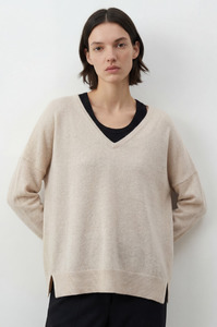 ALEGER - 103 CLASSIC V-NECK IN PEARL SHELL