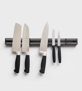 Kitchen Accessories: Pallares | Magnetic Knife Rack | 46cm | Black