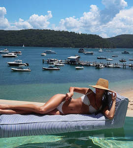 Furniture: SunnyLife I Luxe Lie-On Lounger Float Le Weekend I Navy