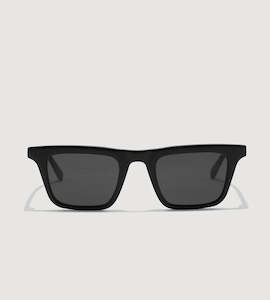 Assembly Label | Angular D-Frame Sunglasses | Black