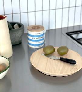 Sunday Roast: Macrocarpa Round Chopping Board