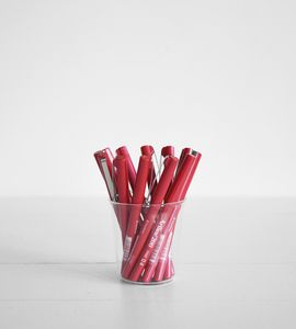 Artline | 200 Bright Fineline Pen 0.4mm | Red