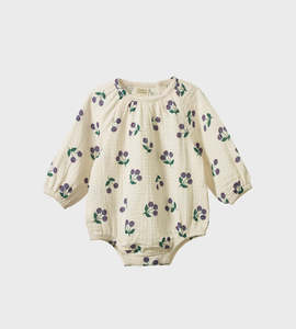Nature Baby | Meadow Bodysuit Muslin | Winter Berry Natural Print