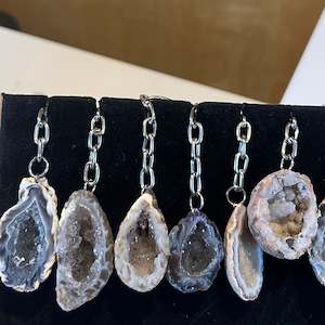 Crystal Accessories: Agate Geode Keychain