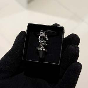 Necklaces: Obsidian Dragon Necklace