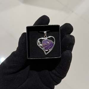 Necklaces: Amethyst Heart Pendant