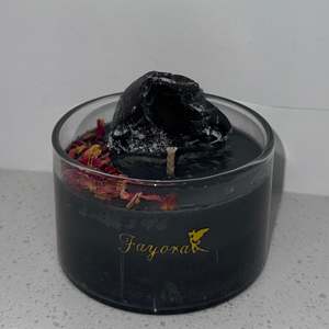 Fayora Essential Candle Collection: Obsidian Candle