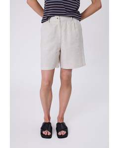Shorts: Marlow Vista Bermuda Short - Natural