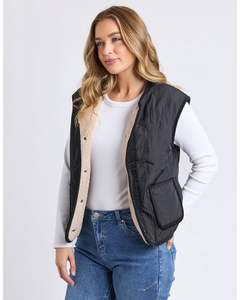 Jackets: Foxwood Alberta Vest - Black