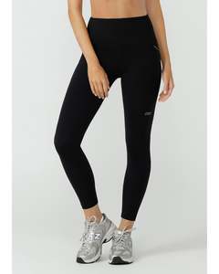Bottoms: Lorna Jane Peak 3 Pocket A/B Leggings - Recycled Black
