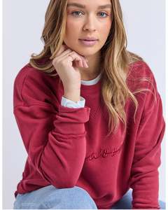Hoodies Crews: Foxwood Signature Crew - Rhubarb Red