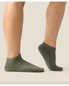 Move Active Classic Low Rise Grip Socks - Khaki