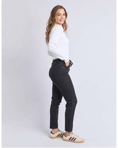 Foxwood Penelope Jogger - Black