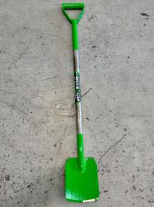 Products: FENCEQUIP HARDOX Spade - Short 1250mm D Handle