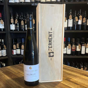 White Wine: Lawsons Dry Hills Gewurztraminer 2023 Marlborough