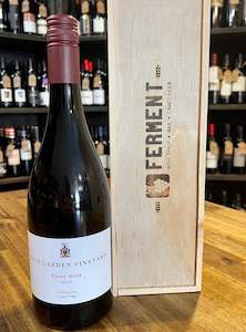 Pinot Noir: High Garden Vineyard Pinot Noir 2021 Gibbston Central Otago