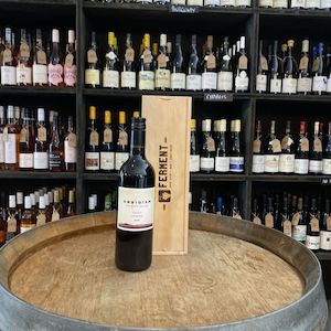 Auckland: Obsidian Vitreous Merlot Cabernet Blend 2016 Waiheke Island