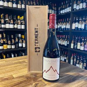 Main Divide Pinot Noir 2022 Waipara