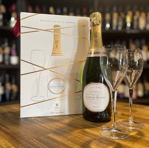 Champagne: Laurent-Perrier La Cuvée Champagne & Two Flutes Gift Set 750 ml France