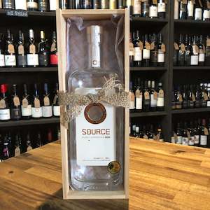 Gift Boxes: Source Pure Cardrona in gift box 750ml Otago