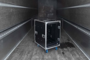 Photo Test Cases: 800 SLAM Rack 16U Test Case