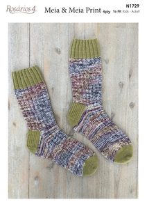 Accessories Fibrespace: Naturally K3018 Knitting Pattern